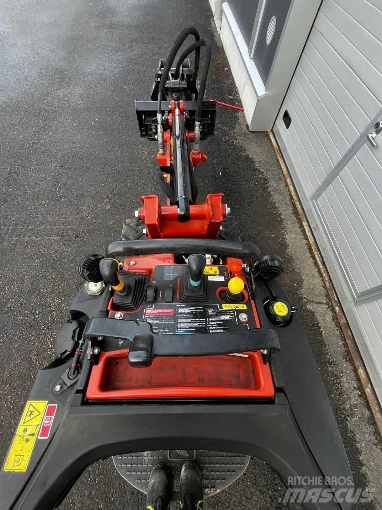 Ditch Witch R300 Канавокопачі