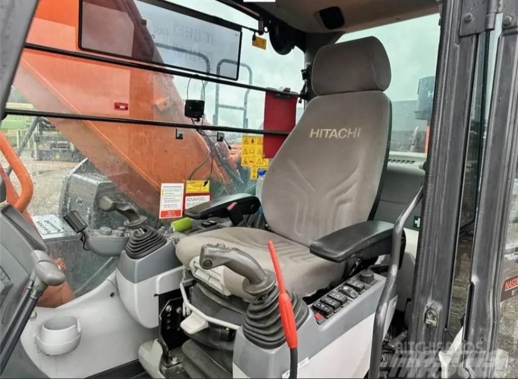 Hitachi ZX 300 LC-6 Гусеничні екскаватори