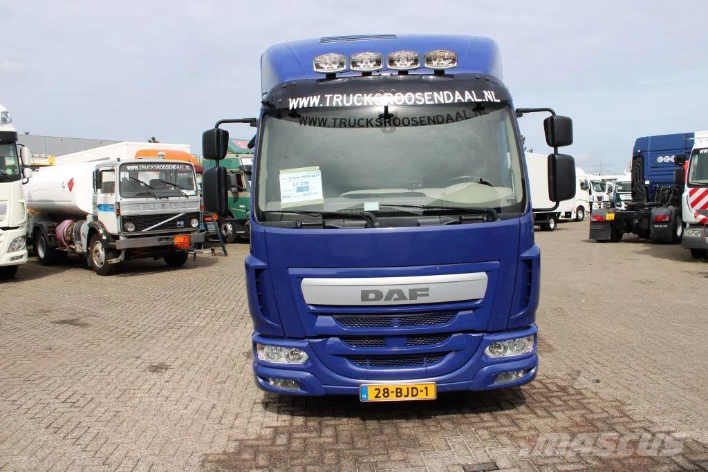 DAF LF 230 + EURO 6 Автотранспорт для перевезення тварин