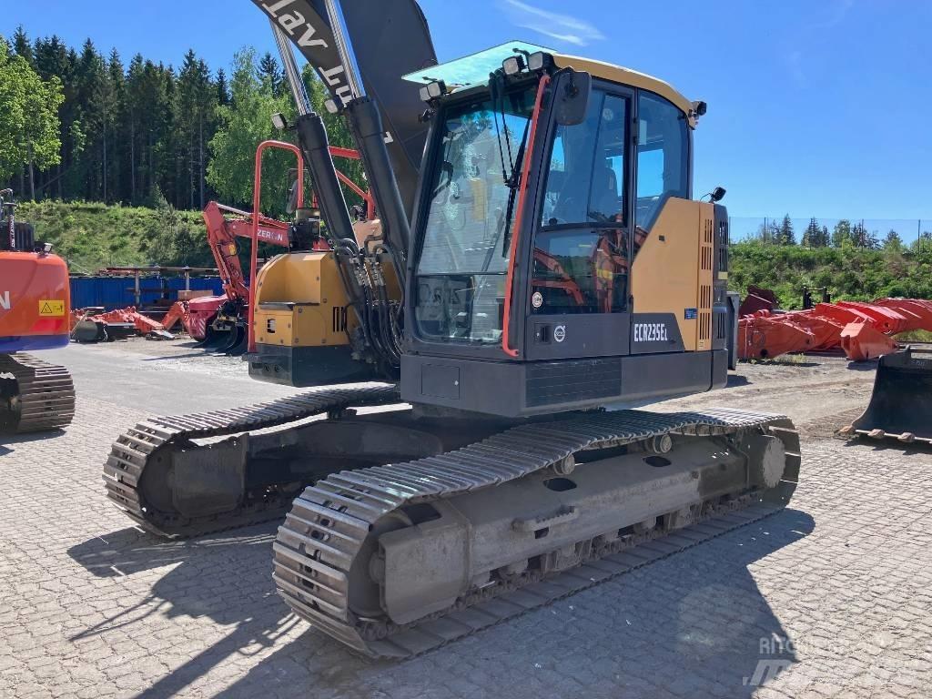 Volvo ECR235EL Гусеничні екскаватори