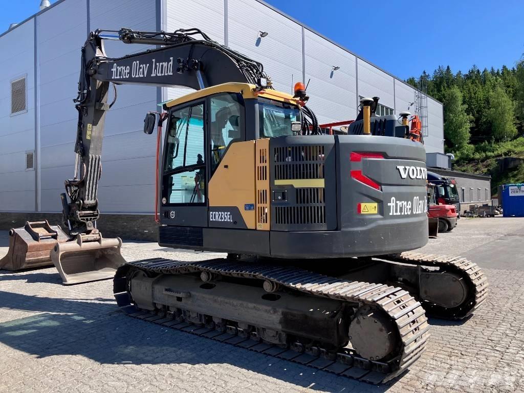 Volvo ECR235EL Гусеничні екскаватори