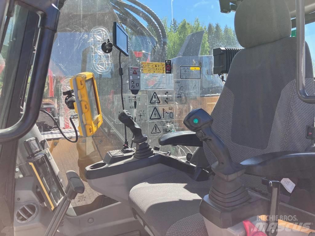 Volvo ECR235EL Гусеничні екскаватори