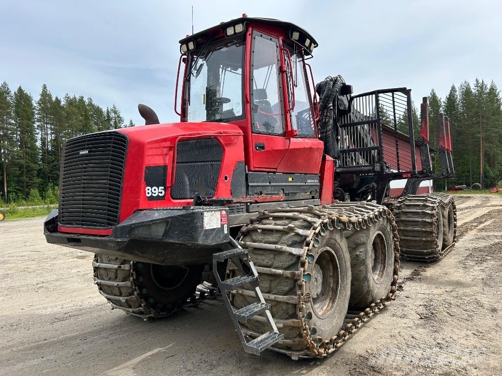 Komatsu 895 Форвардери