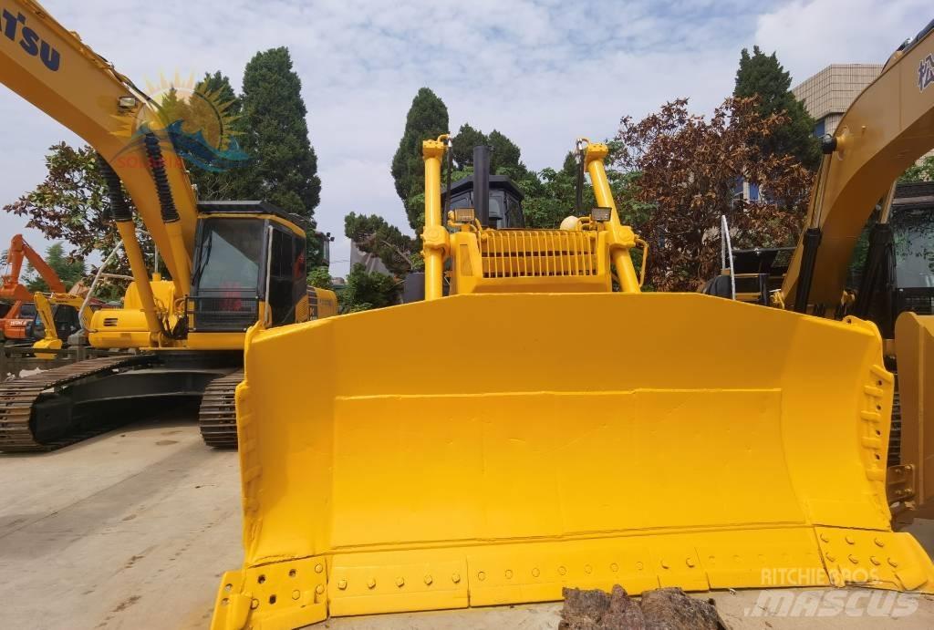 Komatsu D 155 AX Гусеничні бульдозери