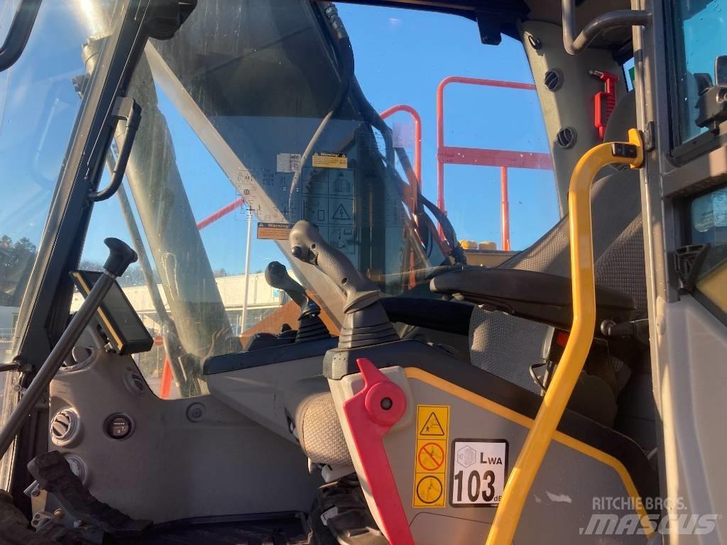 Volvo EC 220 E Гусеничні екскаватори