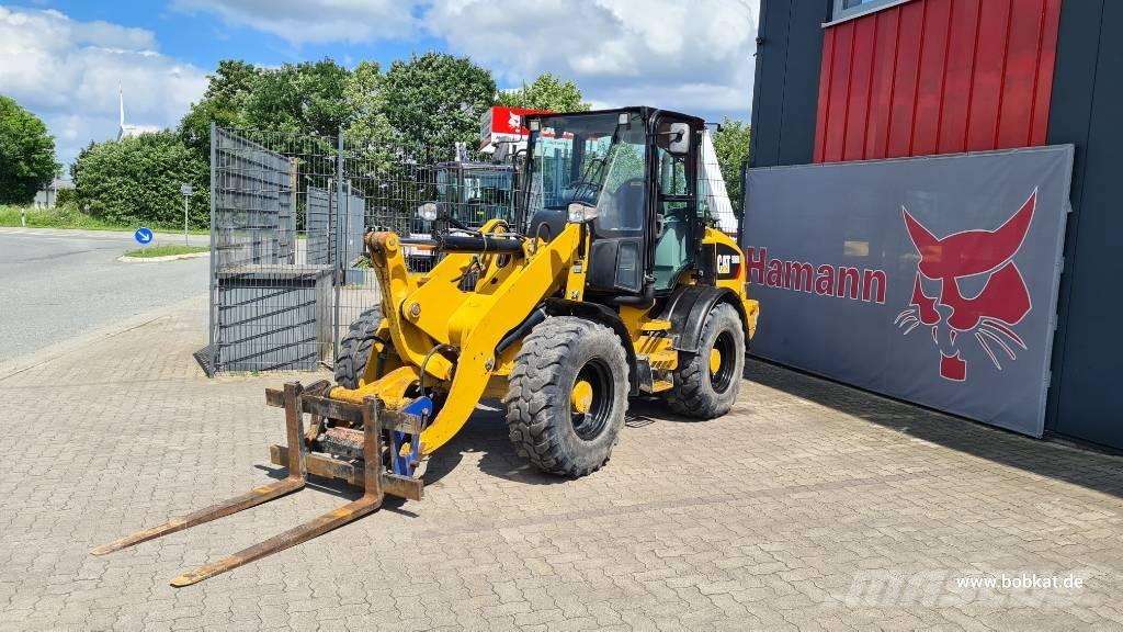 CAT 908 Фронтальні навантажувачі