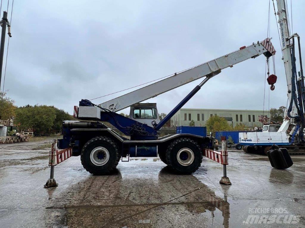 Coles Huskey 630S автокрани всюдиходи