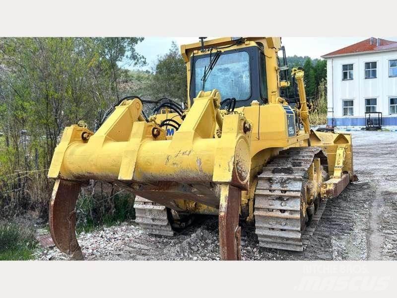 Komatsu D155AX-5 Гусеничні бульдозери