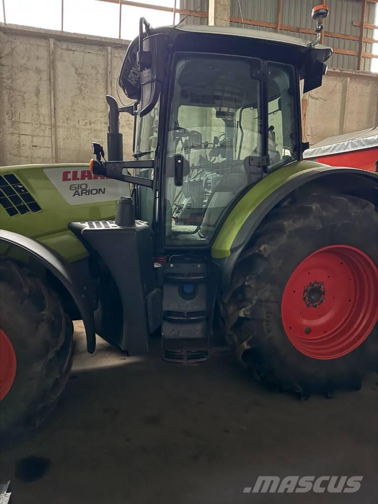 CLAAS Arion 610 CIS Трактори
