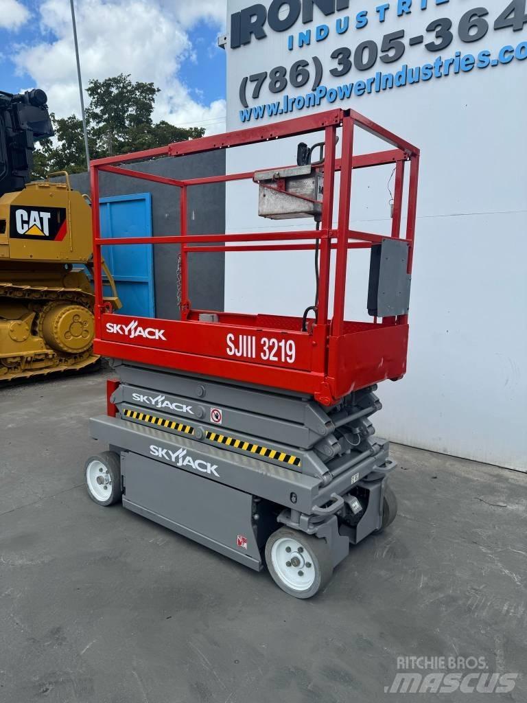 SkyJack SJ III 3219 Підйомники-ножиці