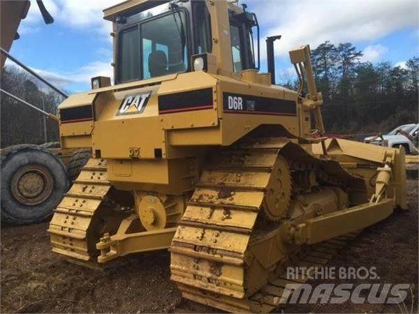 CAT D 6 R Гусеничні бульдозери