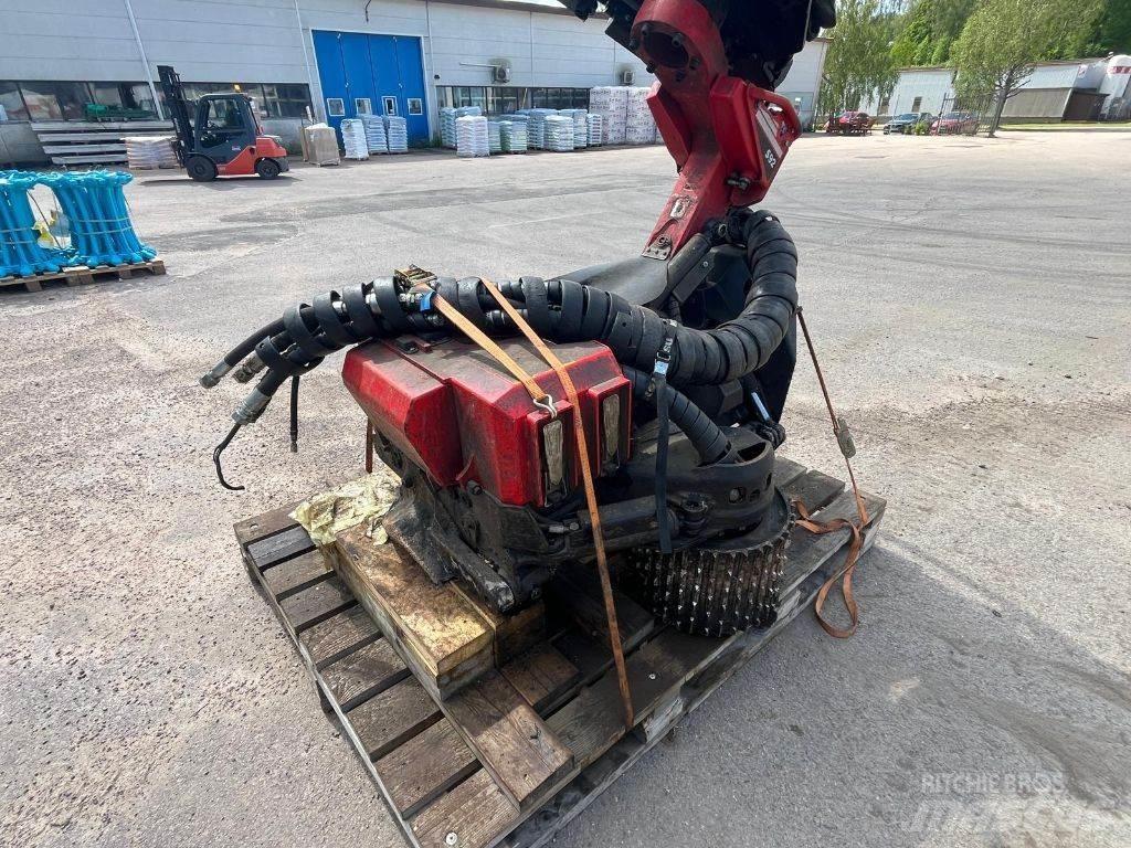 Komatsu S92 Валочні головки