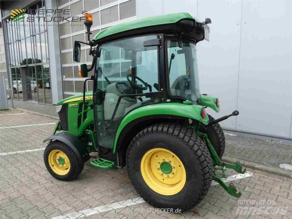John Deere 3046R Трактори