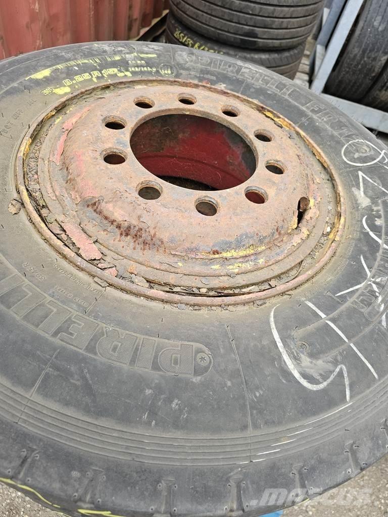 Pirelli 825X15 Транспорт - Інші