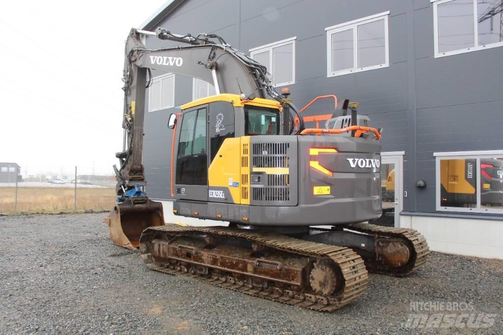 Volvo ECR 235 E Гусеничні екскаватори