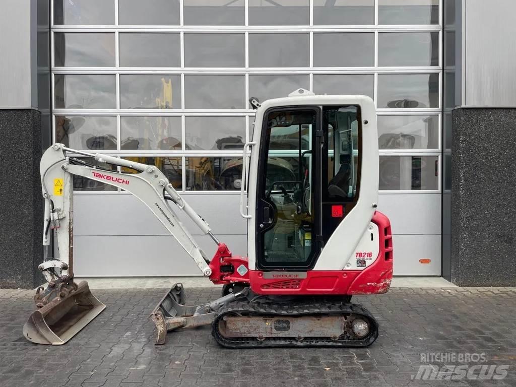 Takeuchi TB216 Міні-екскаватори < 7т