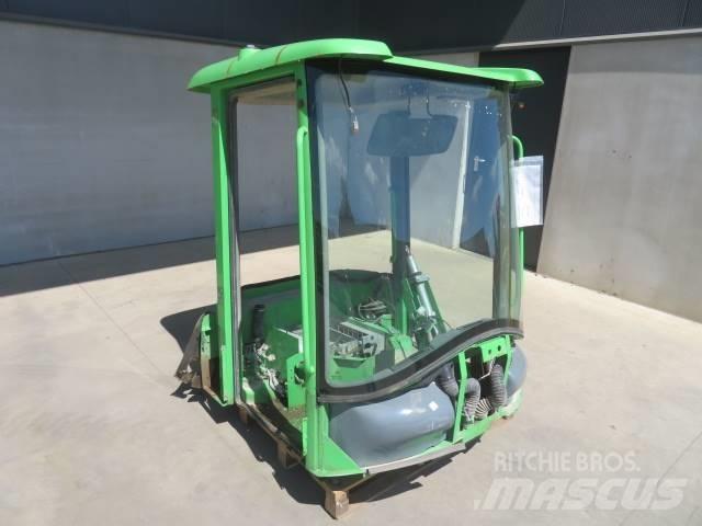 Volvo L30B / L35B Кабіна