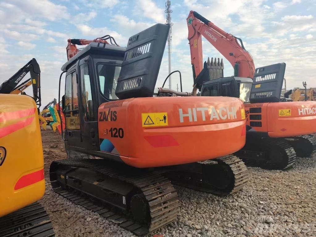 Hitachi ZX 120 Гусеничні екскаватори