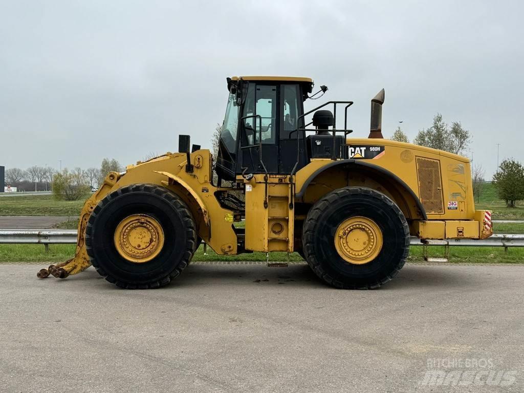 CAT 980H Фронтальні навантажувачі