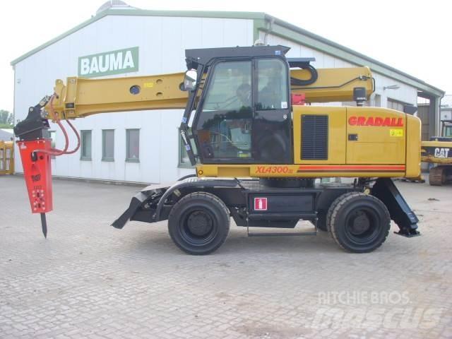 Gradall XL 4300 Колісні екскаватори