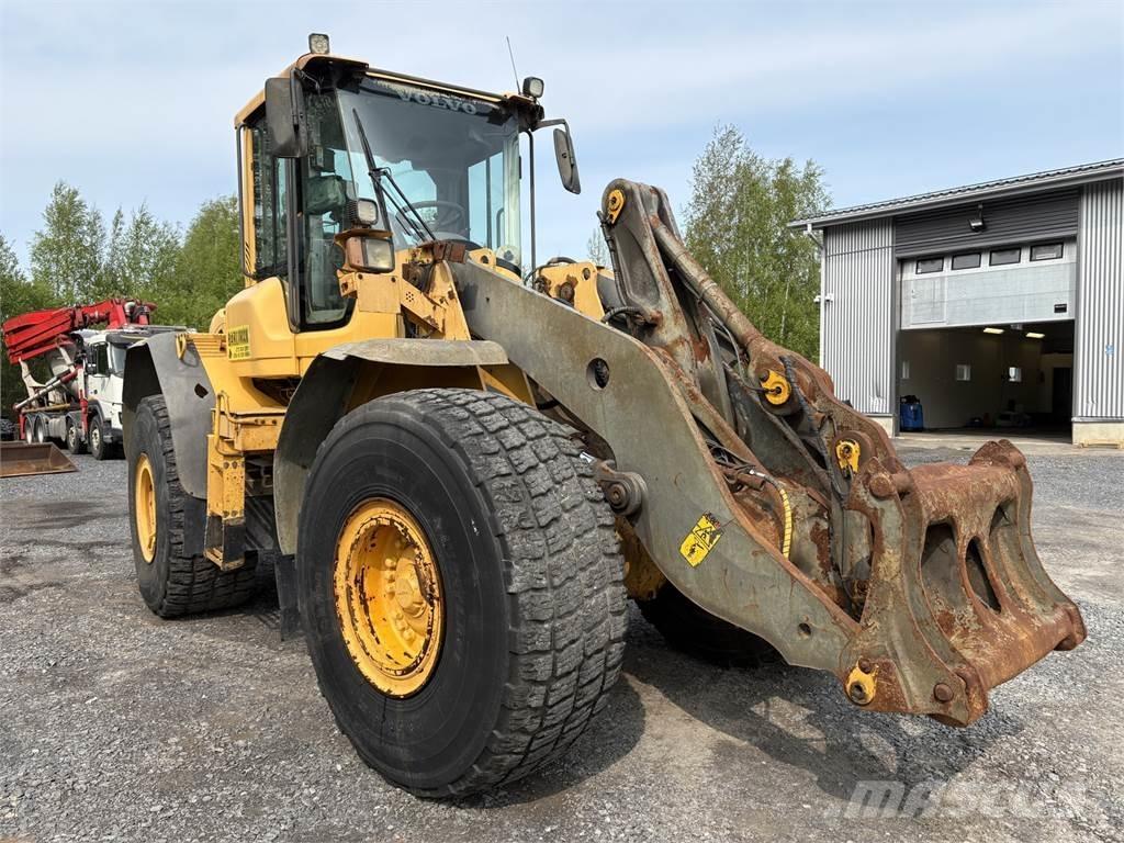 Volvo L120F Фронтальні навантажувачі