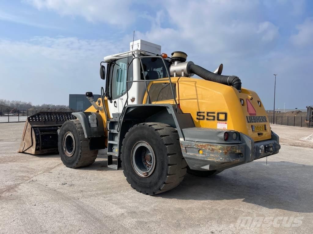 Liebherr 550 CDC + BSS Фронтальні навантажувачі