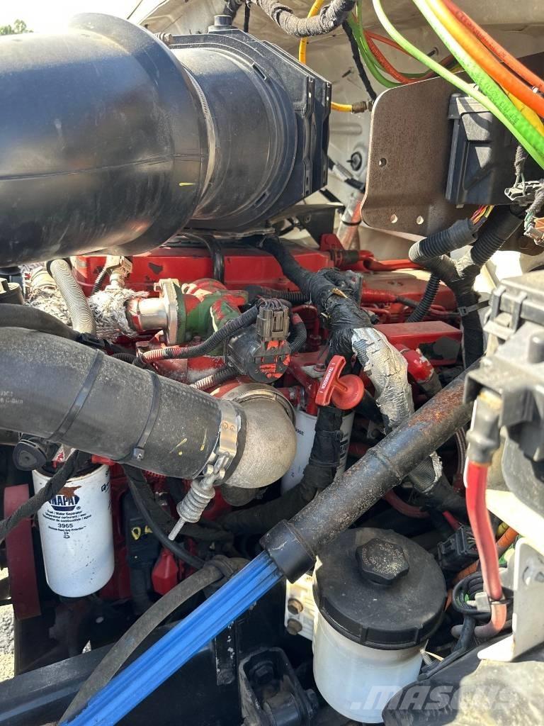 Ford F 750 XL SD Поливальні машини