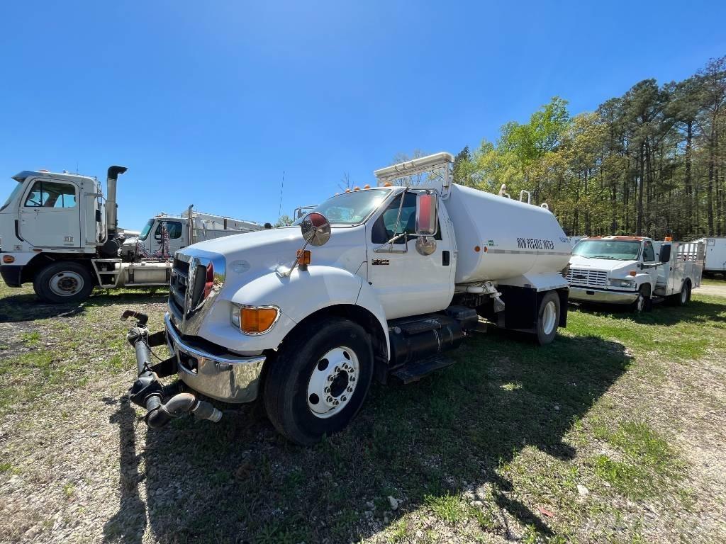 Ford F 750 XL SD Поливальні машини