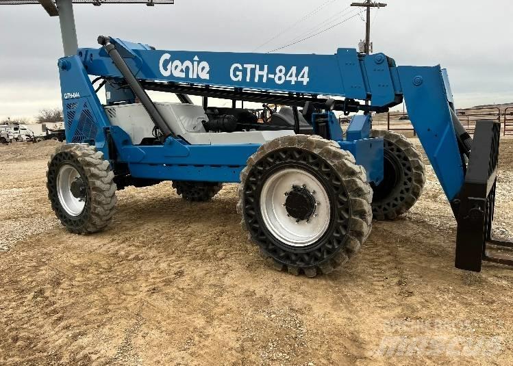 Genie GTH844 Телескопічні навантажувачі