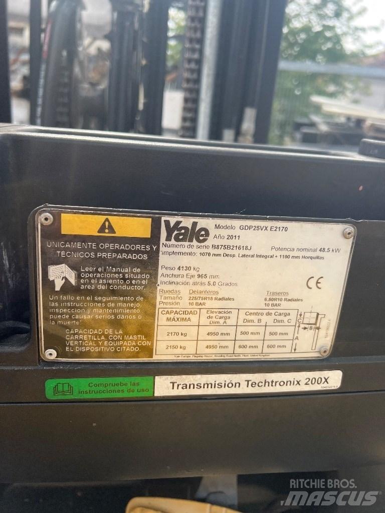 Yale 2500D Дизельні навантажувачі