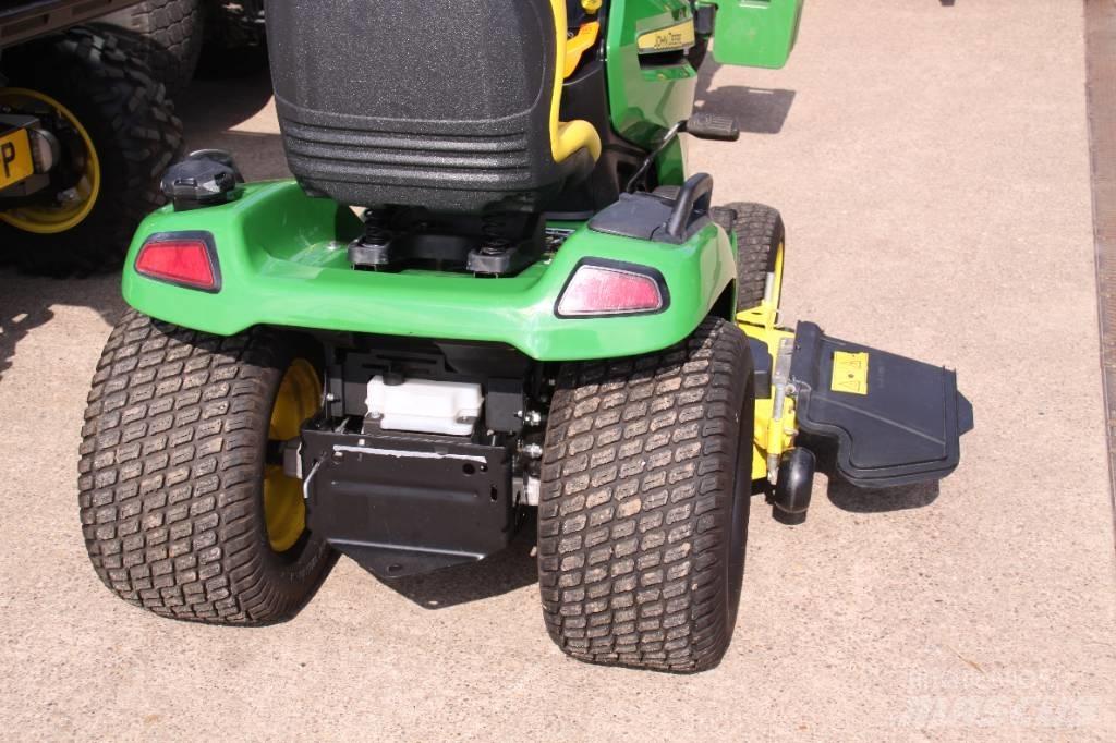 John Deere X 590 Самохідні газонокосарки