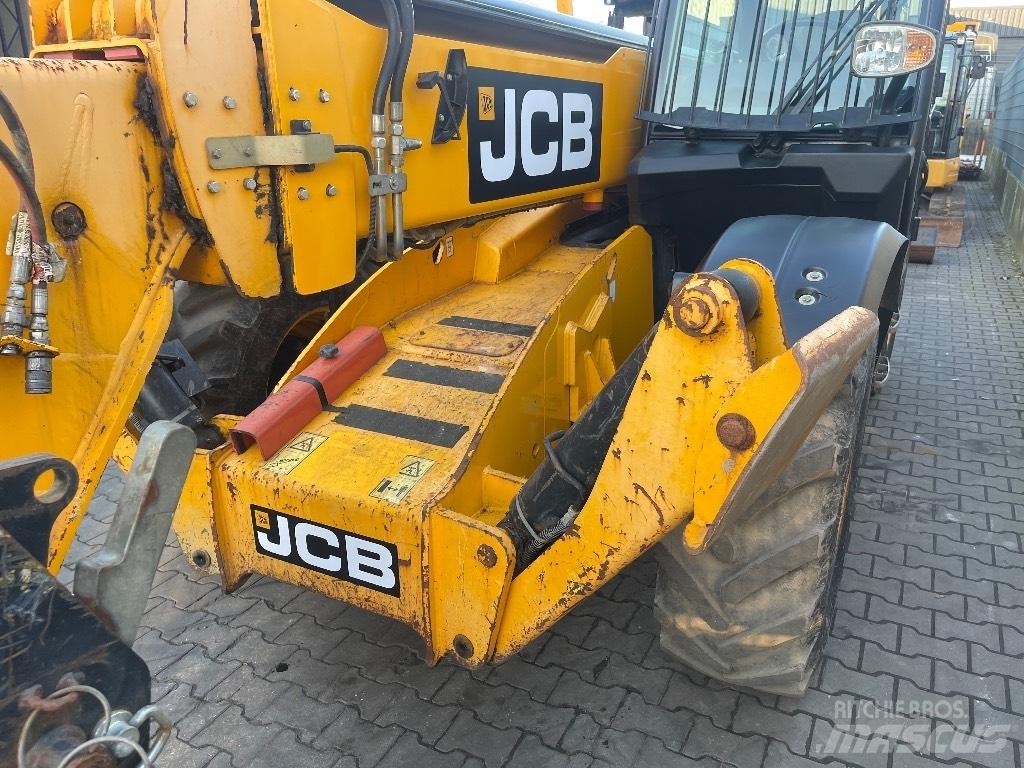 JCB 535-140 Hiviz Телескопічні навантажувачі