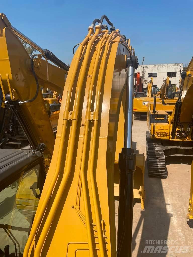 CAT 330 GC Гусеничні екскаватори