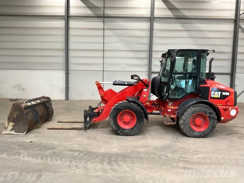 CAT 908 M Фронтальні навантажувачі