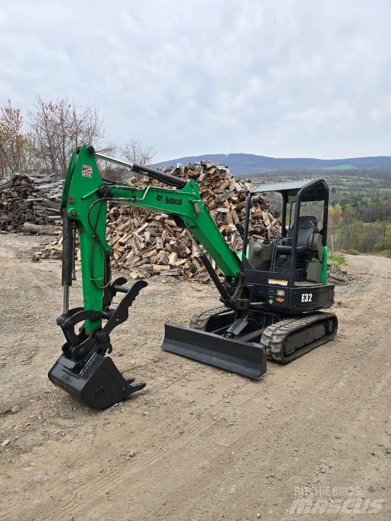 Bobcat E 32 Міні-екскаватори < 7т