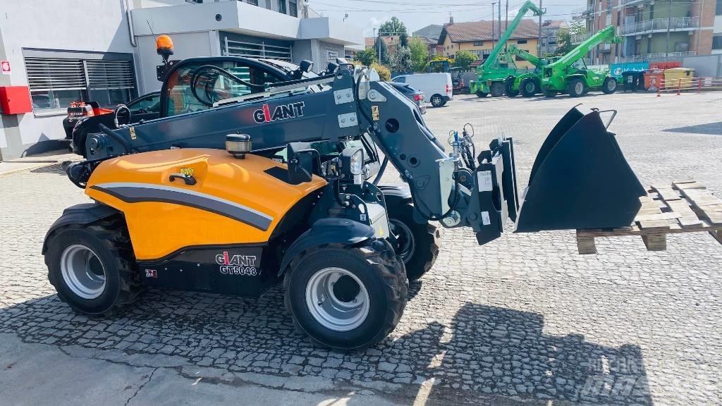 GiANT Gt5048 Телескопічні навантажувачі