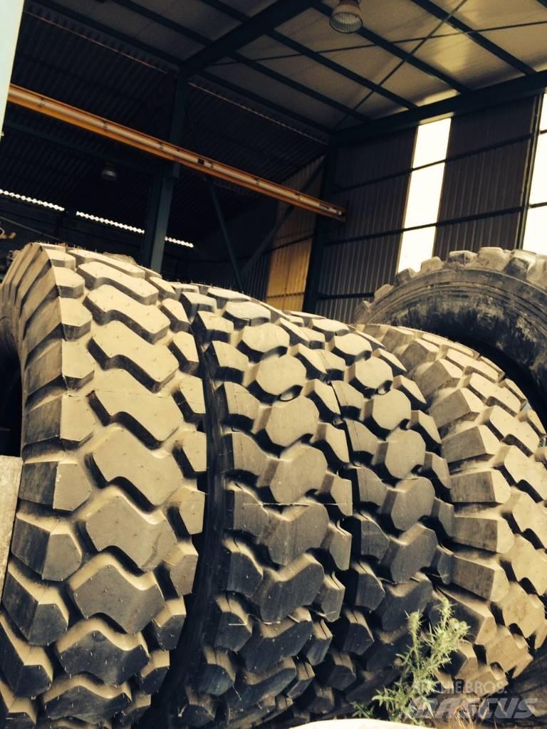 Goodyear 18R35 Шини