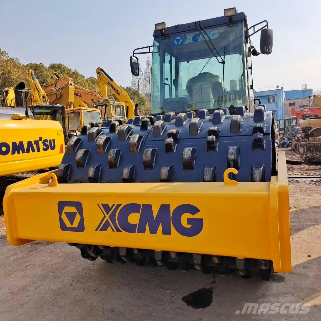 XCMG XS 223 J Грунтові котки