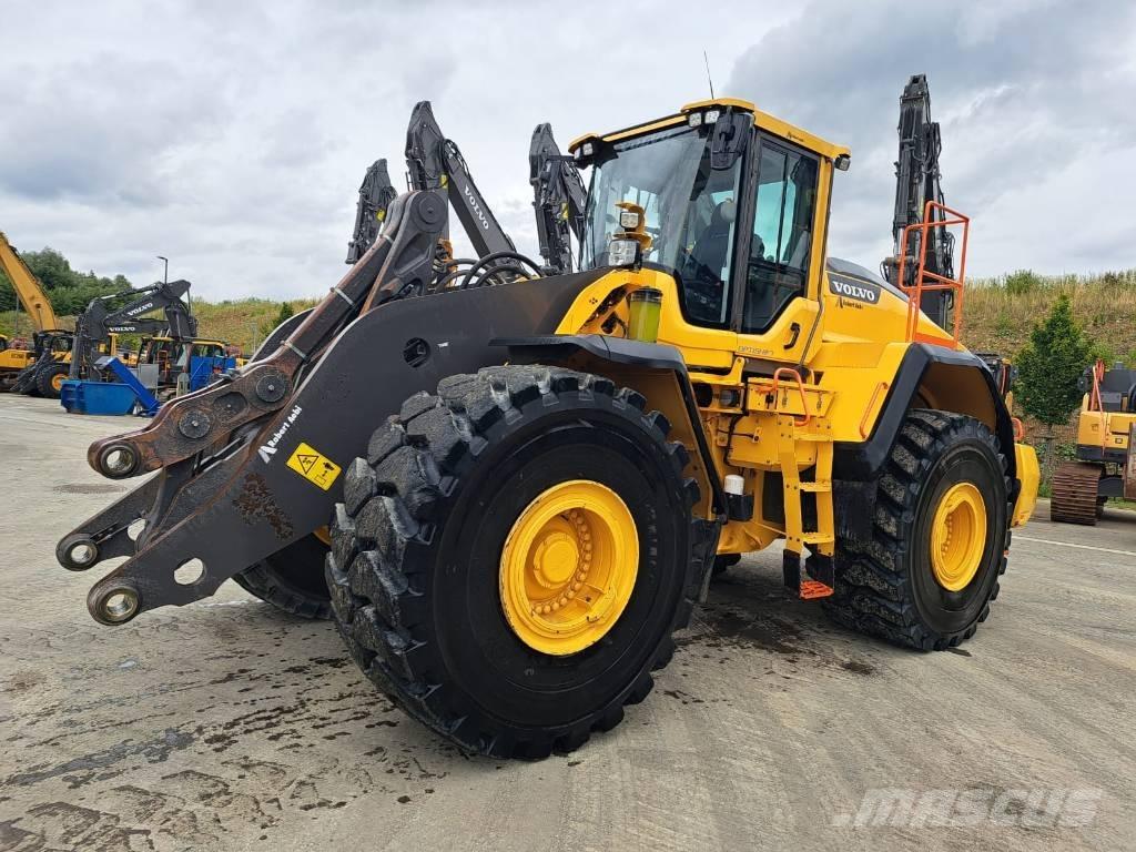 Volvo L 220 H Фронтальні навантажувачі