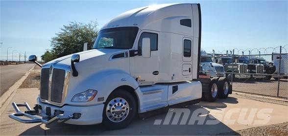 Kenworth T680 Тягачі