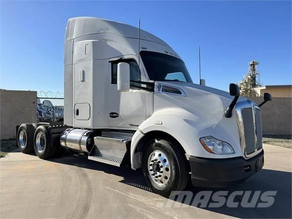 Kenworth T680 Тягачі