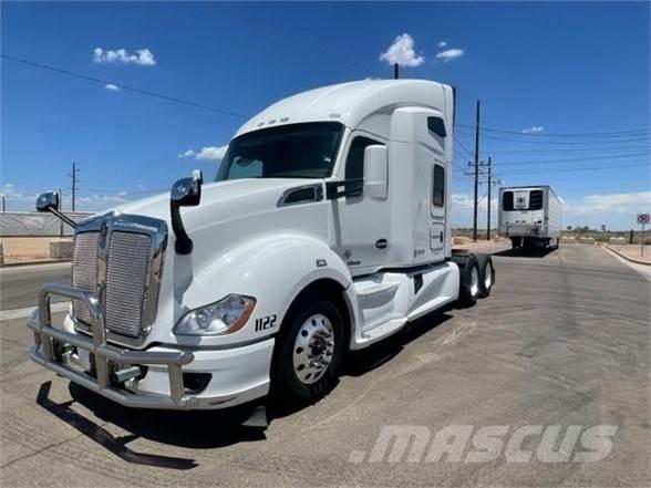 Kenworth T680 Тягачі