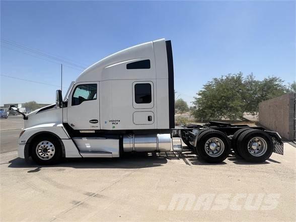 Kenworth T680 Тягачі