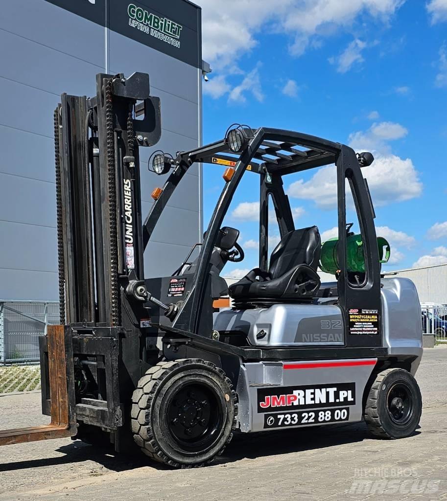 Nissan UG1D2A32LQ Газові навантажувачі