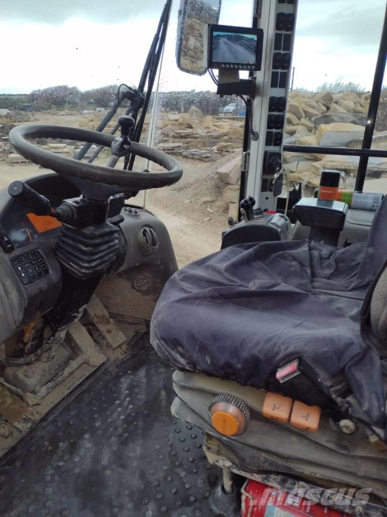 Volvo L 70 F Фронтальні навантажувачі