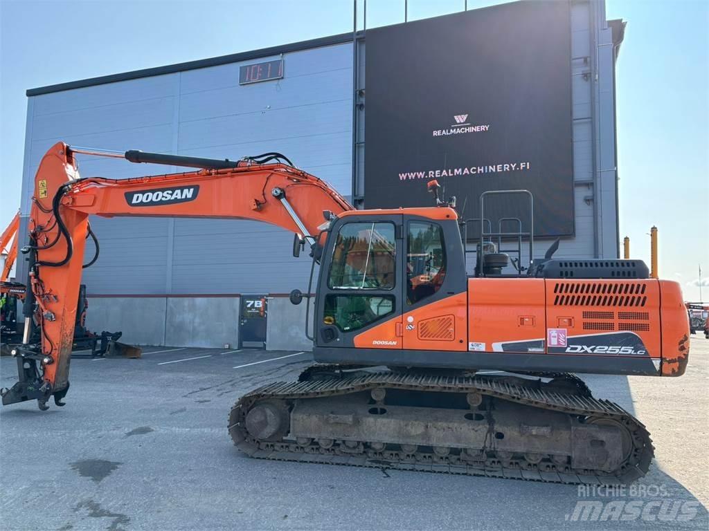 Doosan DX255LC-5 Гусеничні екскаватори