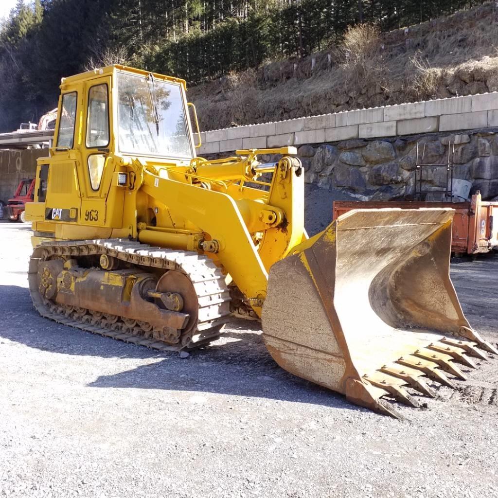 CAT 963 Гусеничні вантажники