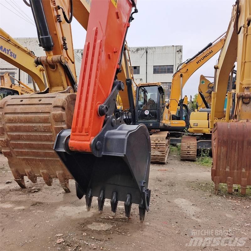 Doosan 225 LC Гусеничні екскаватори