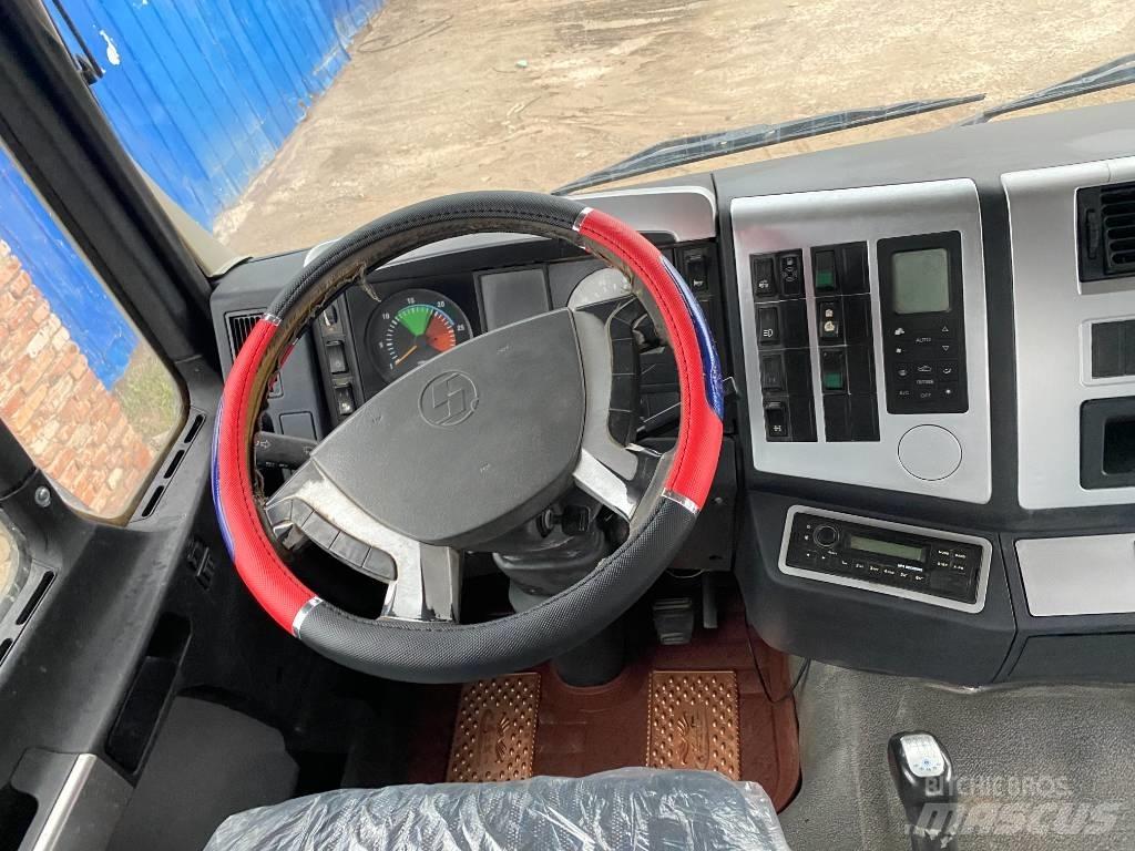 Shacman F3000 6X4 Тягачі