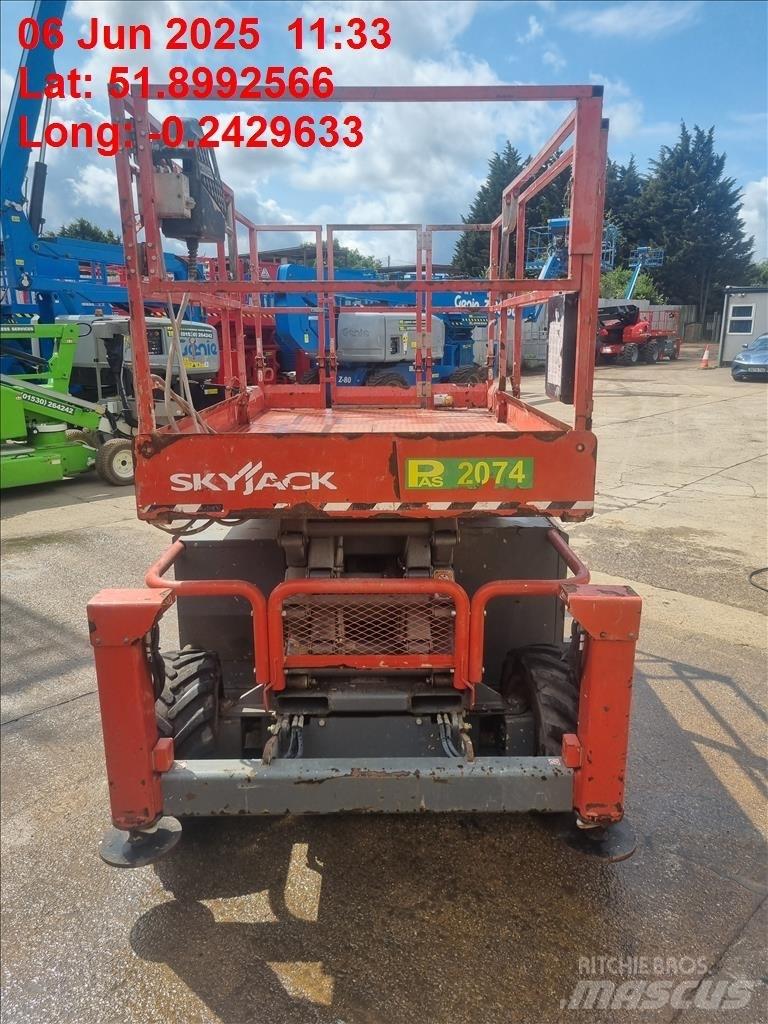 SkyJack SJ 6832 RT Підйомники-ножиці